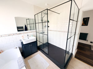 Photo 4- click for photo gallery